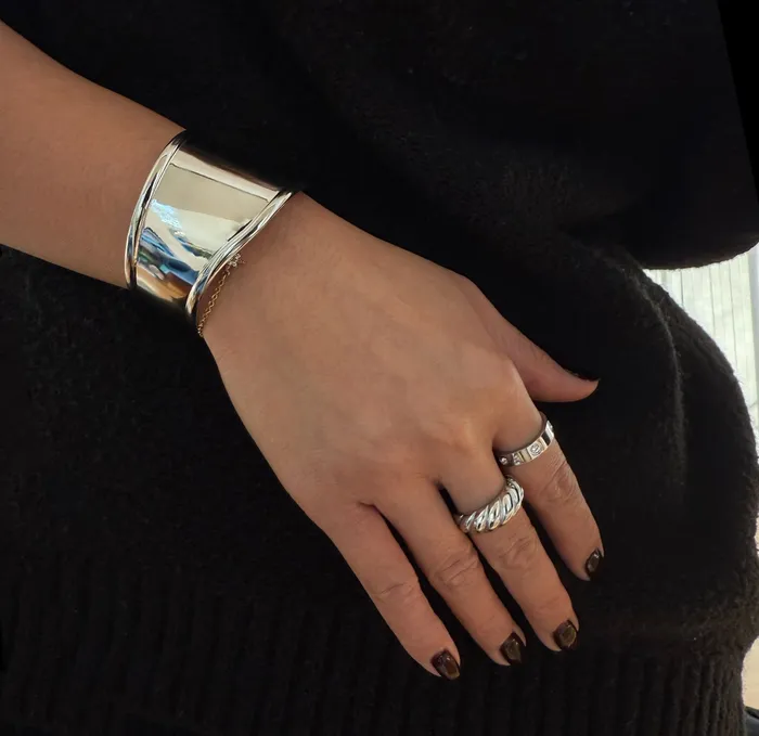 Bracelets EBONIE SILVER BOLD ASYMMETRICAL CUFF BRACELET Mai Dsire