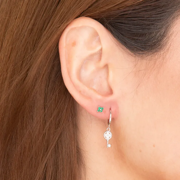 Camile Stone Earrings Emerald Clover Barbell Cartilage Earrings